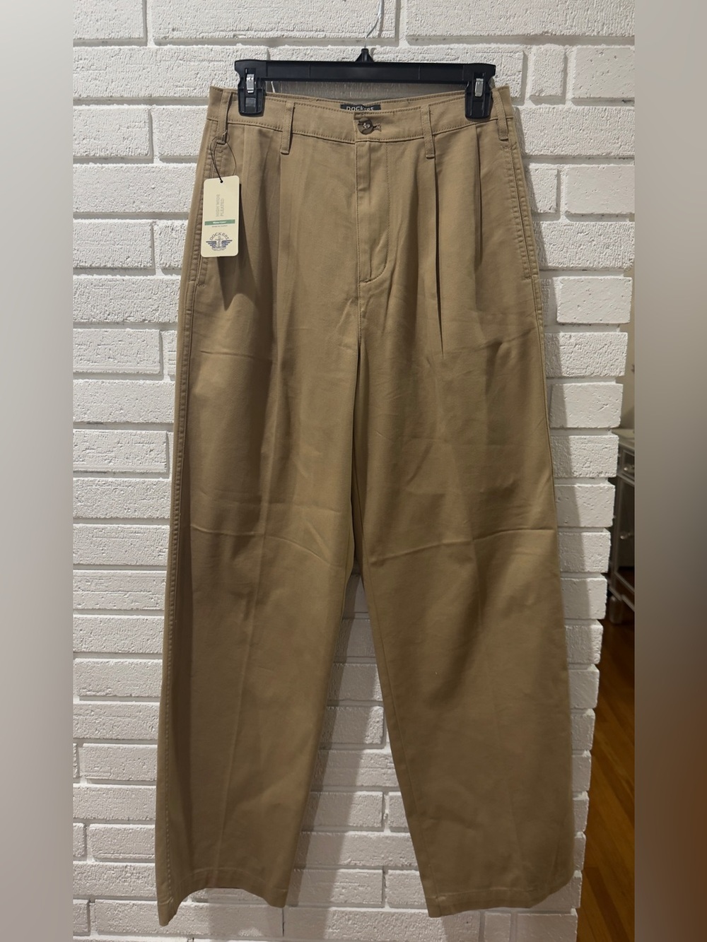 Dockers Women's Signature Pleated Khaki High Wide Pleated Pants Size 26